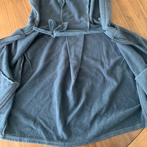 The Perfect Zip Up Hoodie - Picture 7 of 9